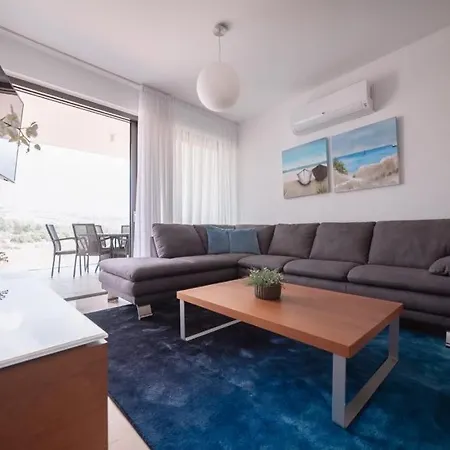 Coral Residences *
