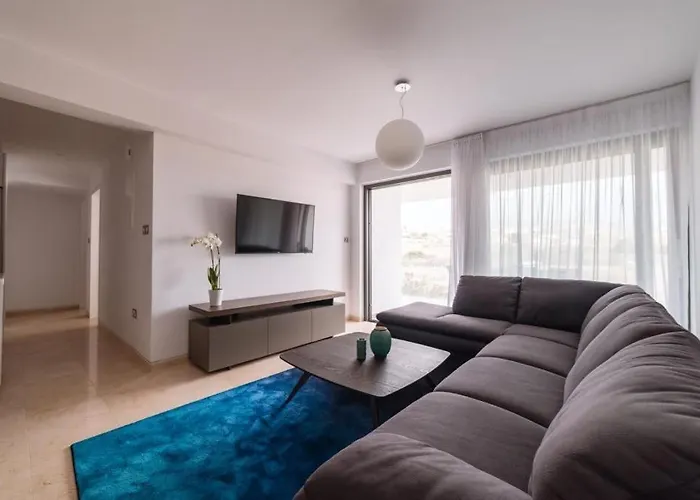 Coral Residences Péjia