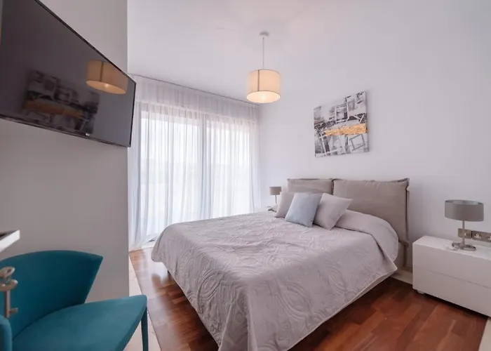 Coral Residences Péjia